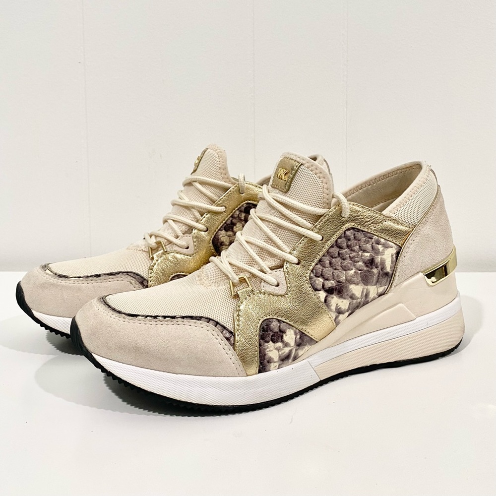 Michael Kors Wedge Sneaker Tennis Shoe Cream Gold Faux Snake Print Womens Size 8